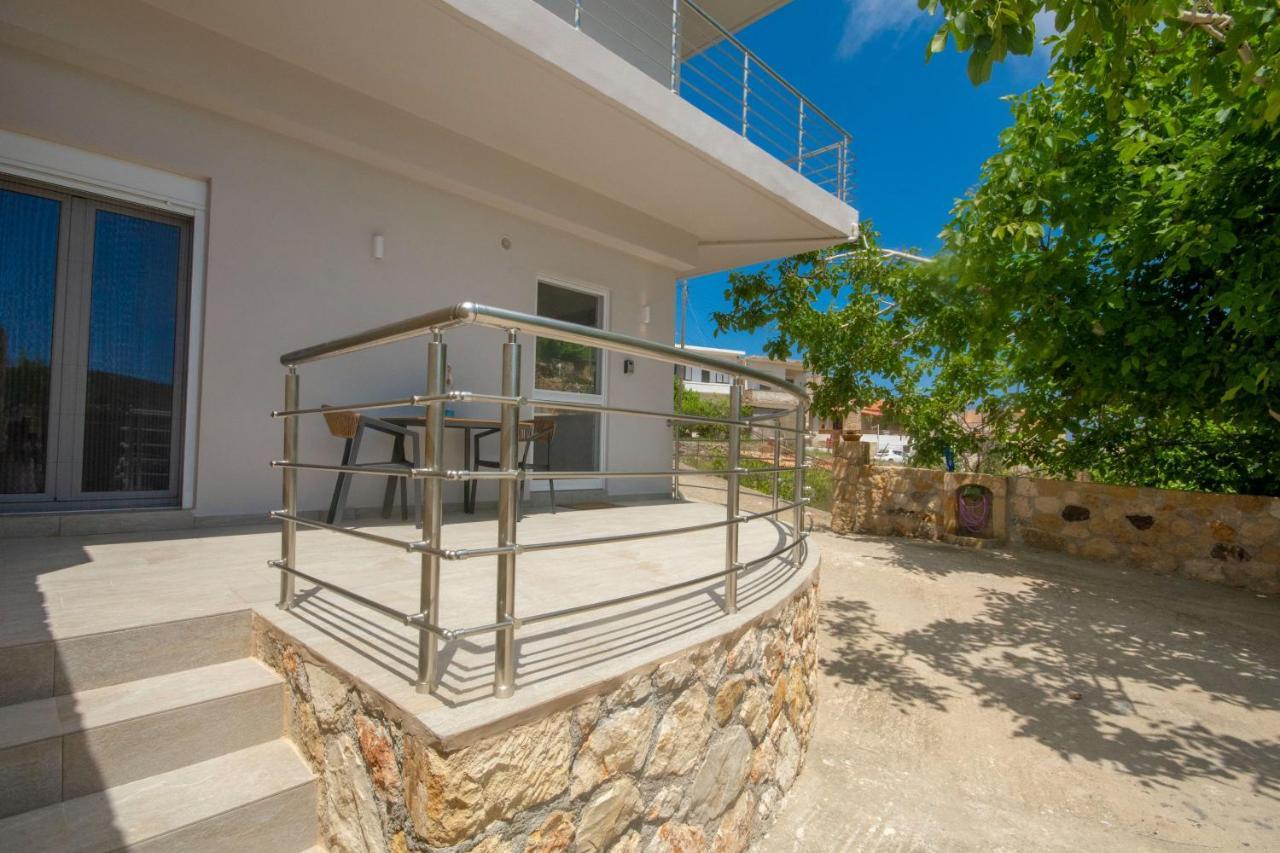 Appartamento Arismari House Ravdhoúkha Esterno foto