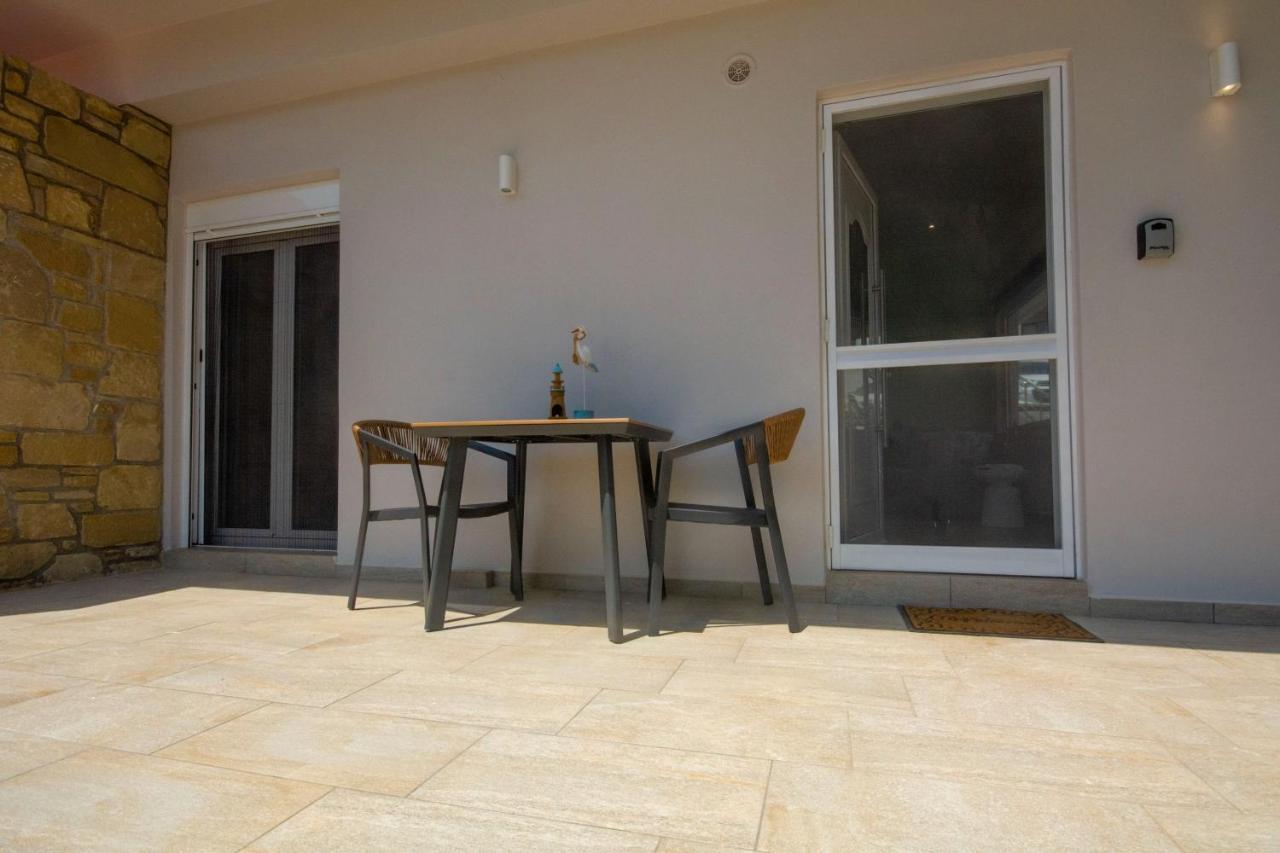 Appartamento Arismari House Ravdhoúkha Esterno foto